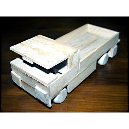 valník - dřevěný materiál na výrobu modelu
