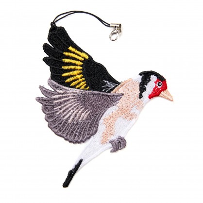 stehlík - závěsná dekorace ptáček III - vyšívaná krajka