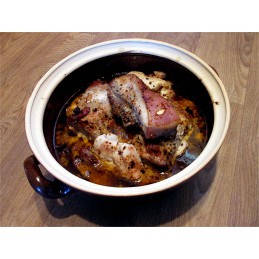 hrnec (kastrol) s poklicí 1,5 litru - kameninová forma na pečení (ruční výroba)